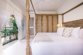 Отель Villa Santai at Sandy Bay  Lembongan